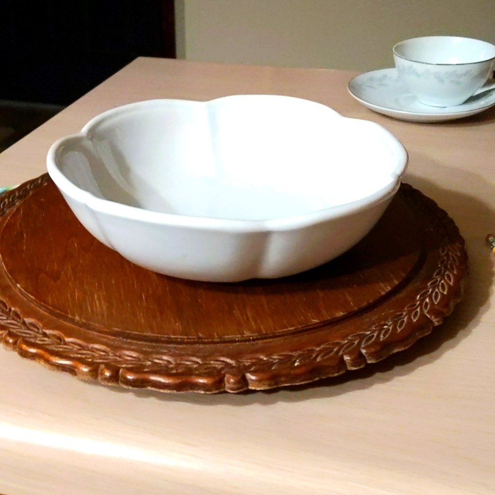 Vintage McCoy Pottery Flower Shaped Serving dish
